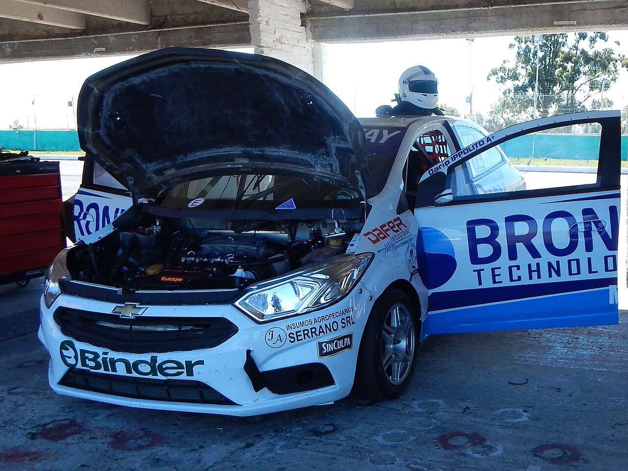 Carro popular · vidro limpo